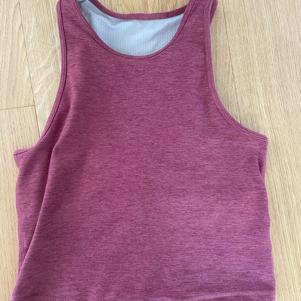 Vuori elevation plyo crop tank top xs dusty rose pink
